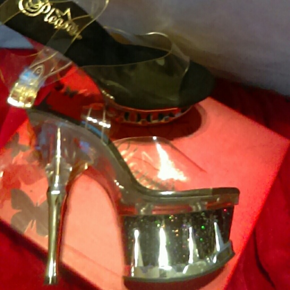 Stilettos - Picture 3 of 5